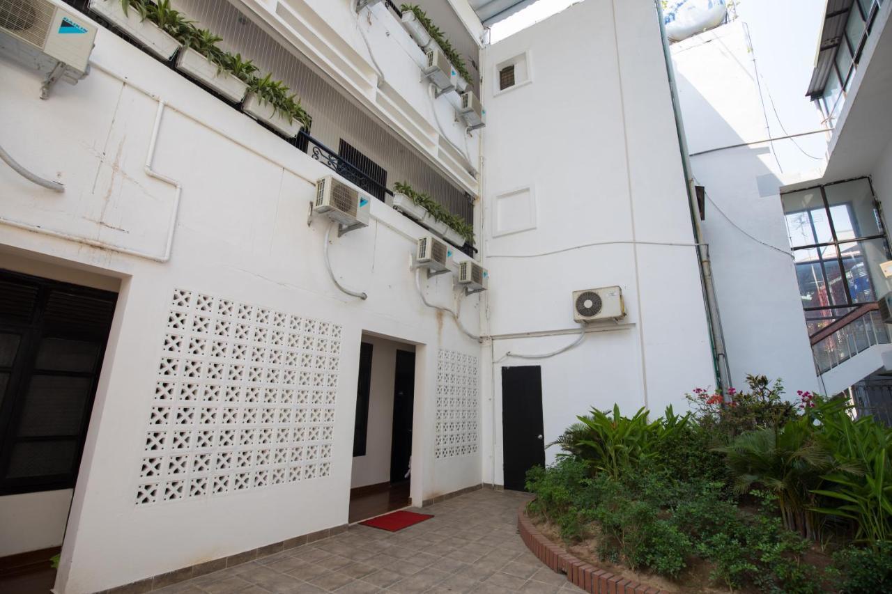 Trang Tien Hotel Hanoi Exterior photo