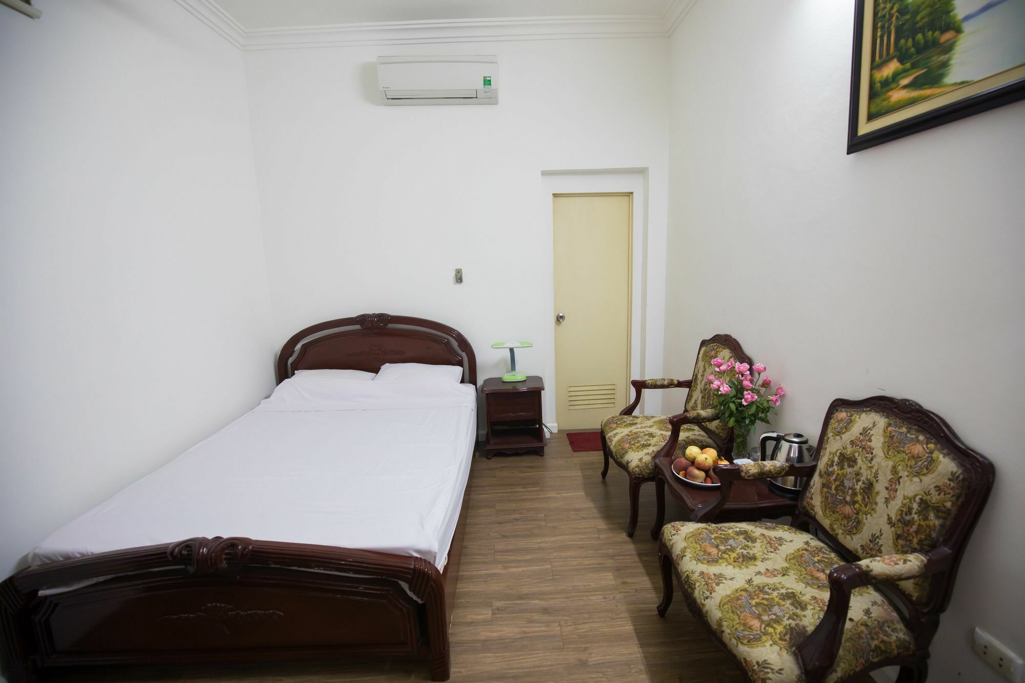Trang Tien Hotel Hanoi Exterior photo