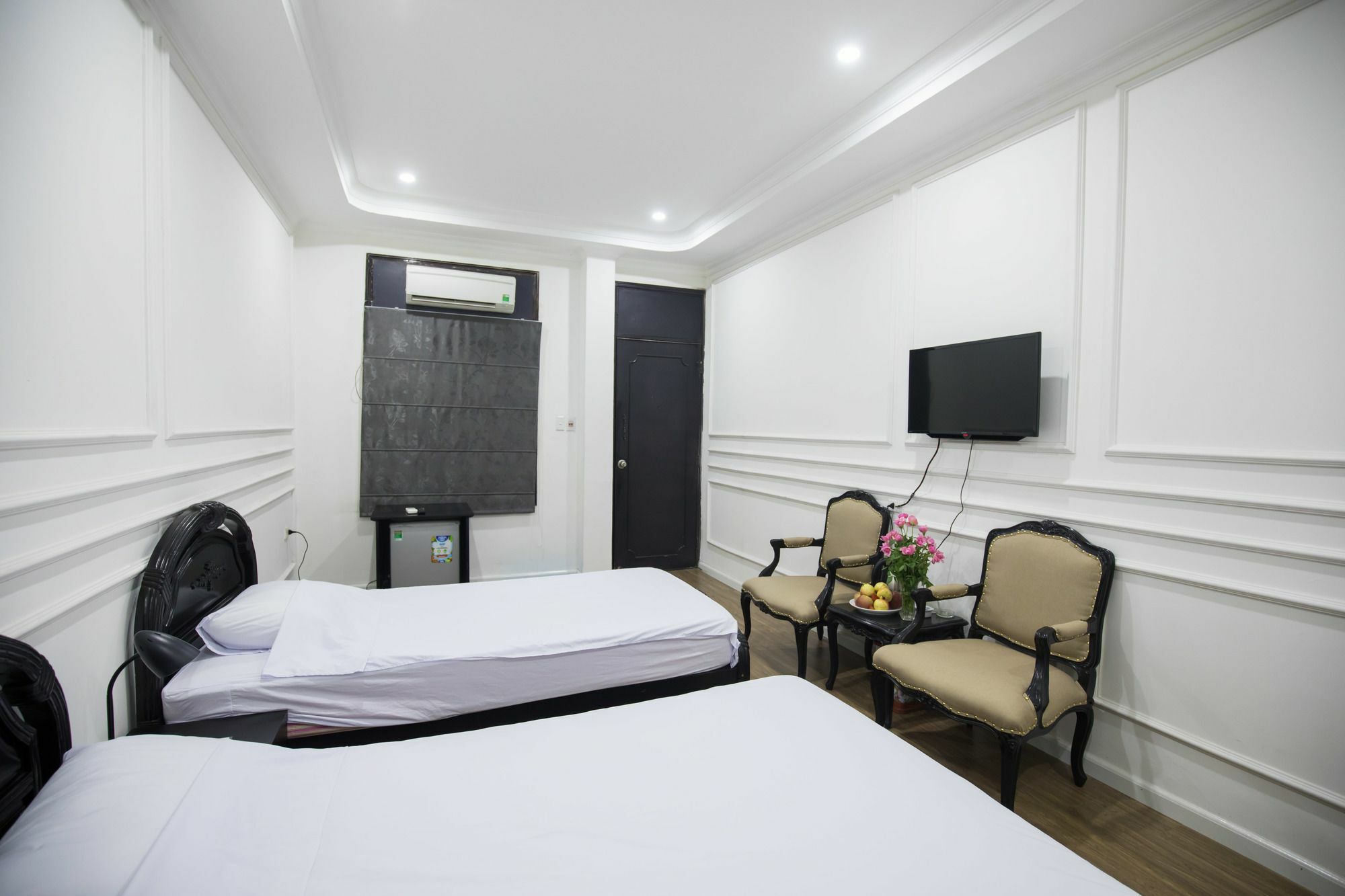 Trang Tien Hotel Hanoi Exterior photo